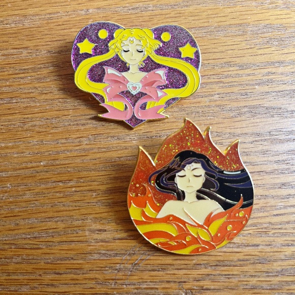 Sailor Moon and Sailor Mars Heart Fire Enamel Pin Set of 2 Pins Lot - Picture 1 of 2